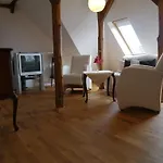 Haus Vincent Mit Eigenen Parkplaetzen Stralsund