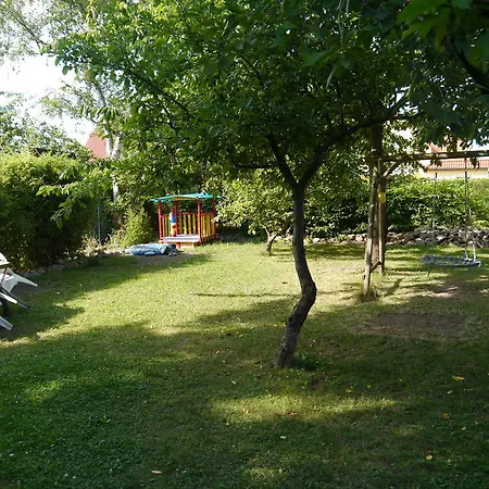 Haus Vincent Mit Eigenen Parkplaetzen