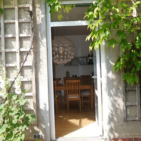 דירה Haus Vincent Mit Eigenen Parkplaetzen שטראלסונד