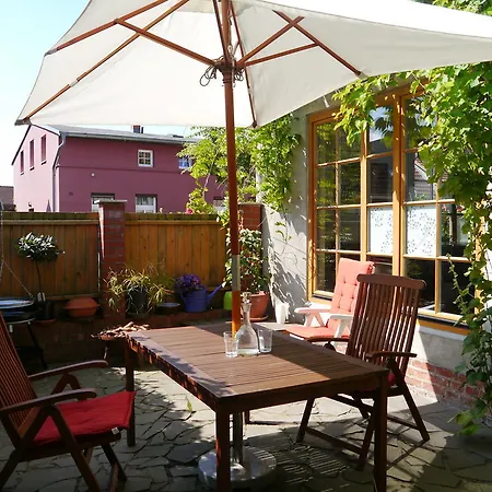 Haus Vincent Mit Eigenen Parkplaetzen