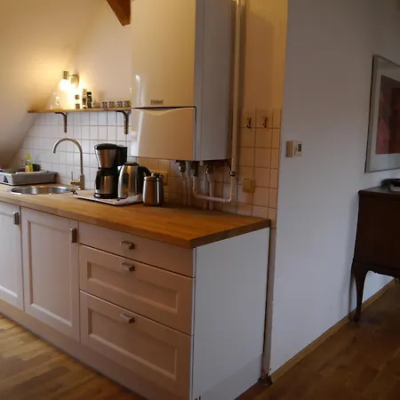 شقة Haus Vincent Mit Eigenen Parkplaetzen شترالسوند