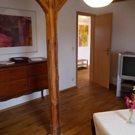 דירה Haus Vincent Mit Eigenen Parkplaetzen שטראלסונד